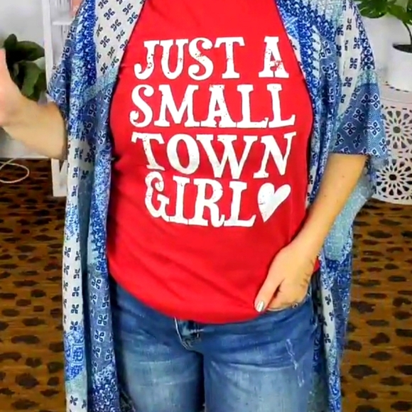 Bella Canvas NWT Graphic Tee Small - Picture 2 of 8